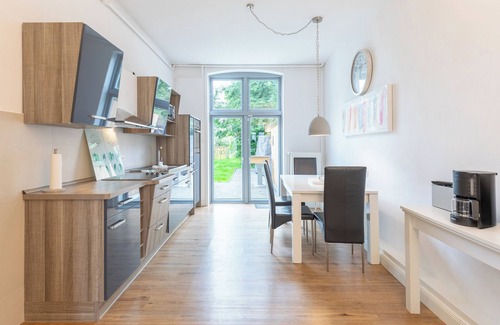 Husum House | Vacation home Stadthuus 51 in Husum for up to 4 people