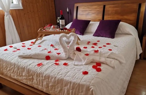 Arucas House | Vacation Home "Villa Layo" with Sea View, Private Pool & Wi-Fi
