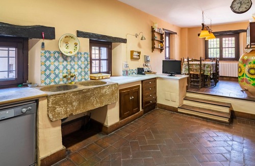 Alcaracejos House | Vacation home with pool and fantastic views of the countryside.
