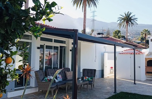 Los Gomez House | Vacation home with sea view, tropical garden and pool