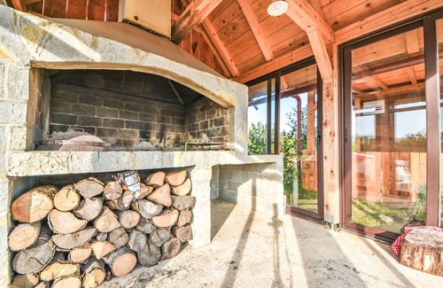 Lovinac House | Vacation house Vrkljan by Interhome