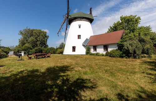 gmina Karnice House | Vacation in a historic Windmill on a large property near the Beaches, BREAKFAST