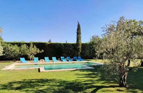 Cavaillon Villa | Vacation rental house with pool LES VIGNERES LS2-259