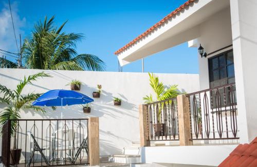 Colonia Adolfo Lopez Mateos Apartment | Vacation Rental - Upper Floor Room at Casa Cocoa