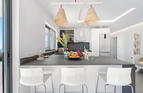 Adeje Villa | Vacation Villa 'Alba House' with Sea View, Private Pool and Wi-Fi