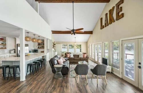 Murchison House | VACAY on the ISLAND! Chef's Kitchen, dreamy views! Maui mat/Kayak/SUP! Sleep 12