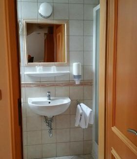 Sopron Bed & Breakfast | Vadászkürt Panzió