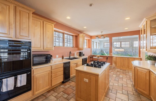 Eagle-Vail Cabin | Vail View by AvantStay | Minutes from Beaver Creek