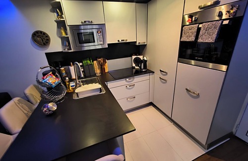 Golfe Juan Apartment | Vallauris Golfe Juan: House with characterLuxury Apartment