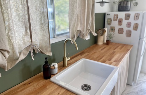 Moose Jaw House | Valley View & Sauna Retreat