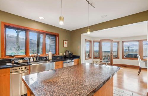 Stowe Hollow House | Valley View