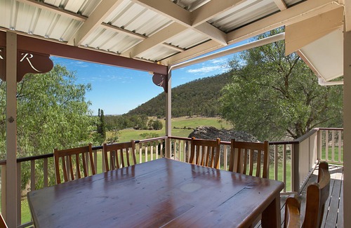 Broke House | Valley views with a sprinkle of sunsets and wine