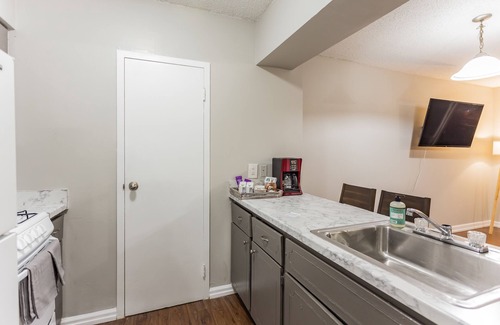 Downtown Memphis Apartment | Value downtown Memphis apartment w/gourmet kitchen