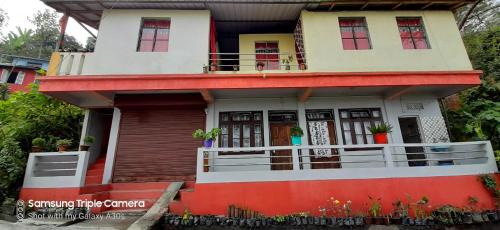Darjeeling House | Vamoose Greenland