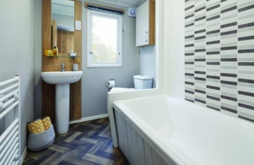 Letham Grange House | Van 33 Castleton 2 bed