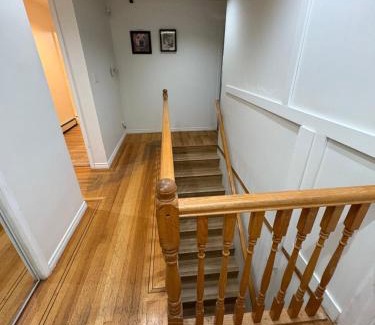 Fraserview House | Vancouver Business & Family Stay - Downtown 15 Min, Free Parking & Fast Wifi