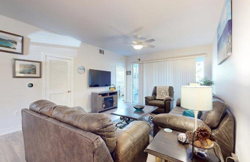 Vanderbilt Beach Apartment | Vanderbilt Villas