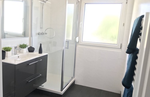 Vannes Apartment | Vannes appt 42m2 near the port, quiet in a residential area neighborhood