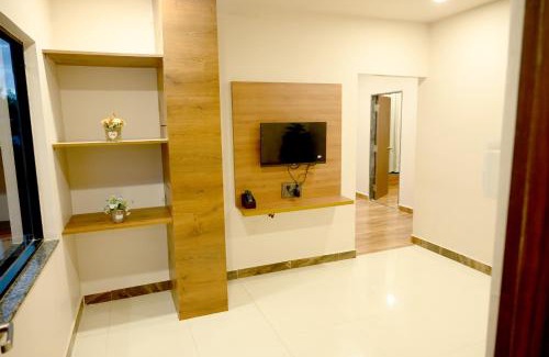 Hubli Hotel | varaha residency