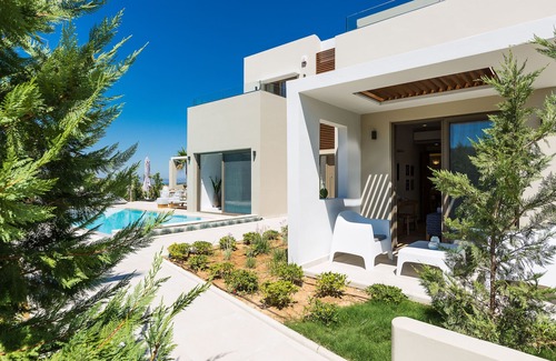 Rethymno Villa | Vasilios Villa, with Pool, Gym & Close to Beach