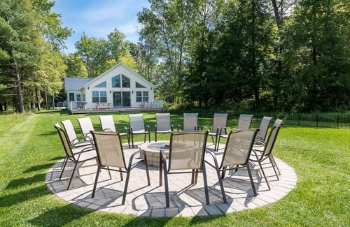 Kendall House | Vast Open Floor Home with Fire Pit on the Lake
