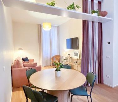 Rione XIV Borgo Apartment | Vatican Apartment Borgo Pio 160 by MSuite