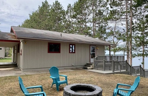 Lewiston House | Veeder Lodge Summary: