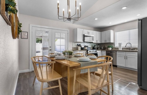 North Las Vegas House | Vegas Getaway Haven 4 BD w/Movie Room
