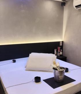 Zona Leste Apartment | Vem Para o - Motel Marselha 6