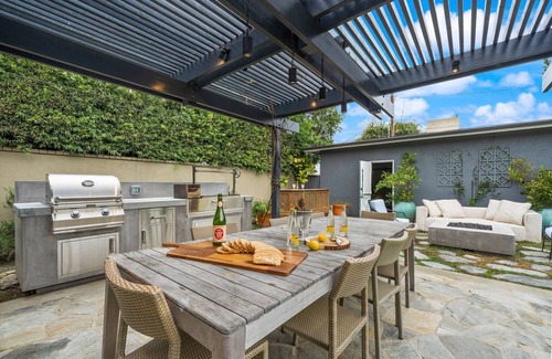 Mar Vista House | Venice/GameRoom/Theater/Pool/Spa