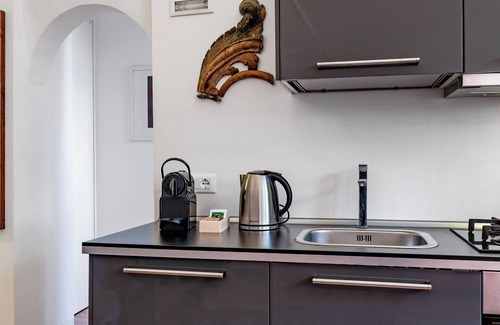 Dorsoduro Apartment | Venice Guggenheim Apt by Wonderful Italy