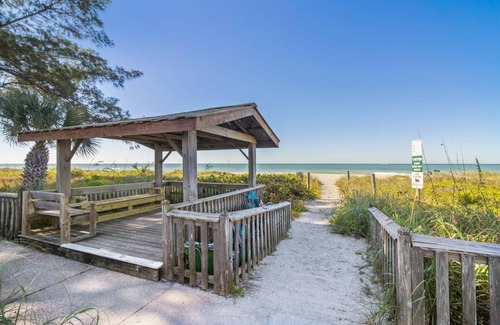 Golden Beach Apartment | Venice Villas * Studio #69