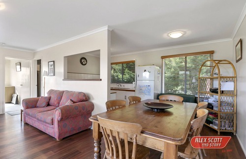 Ventnor House | VENTNOR FARM 2-6 GUESTS PETS WELCOME