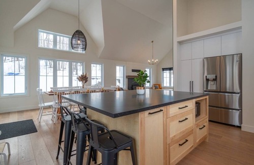 Stanstead Township Ski Chalet | Verdē-Magog-SPA-10 personnes-Accès au lac