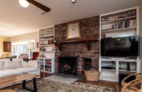 Wells House | Vermont Lake House - ideal for kayaking, hiking, cycling and more