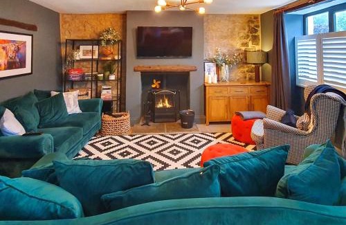 Tideswell House | Verona House