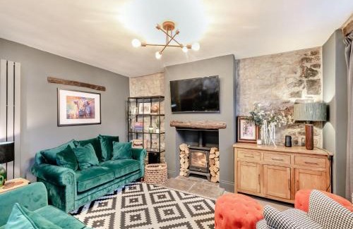Tideswell House | Verona House