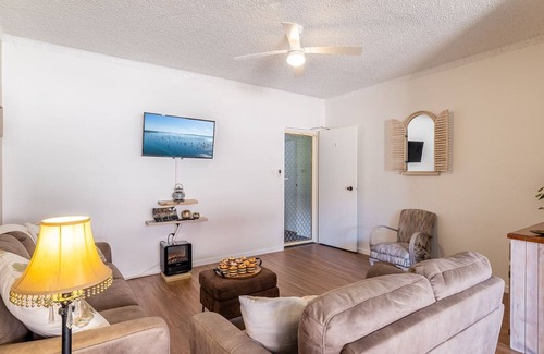 Nelson Bay Apartment | Veronica Court 1, 4 Weatherly Cl - Aircon