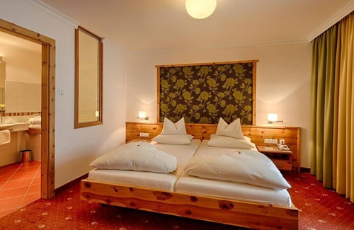 Bad Kleinkirchheim House | Verwöhn-suite 50 - 60 m² Long - Thermenwelt Hotel Pulverer