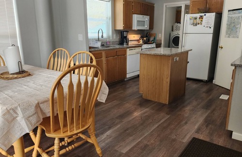 Last Chance House | Very ample & cozy rental in beautiful Island Park! Fisherman & family friendly!