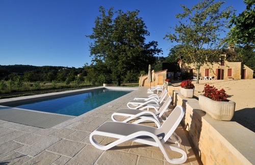 Vitrac Cottage | Very good location! Character house with private access to the river