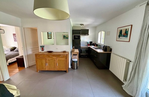 Aix-en-Provence Apartment | Very nice apartment attached to villa