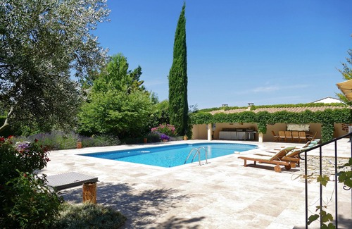 Aix-en-Provence Apartment | Very nice apartment attached to villa
