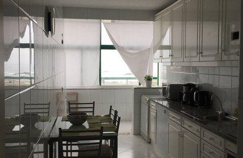 A Ver-o-Mar Apartment | Very nice apartment facing the sea BETWEEN AVER O MAR AND POVOA DE VARZIM