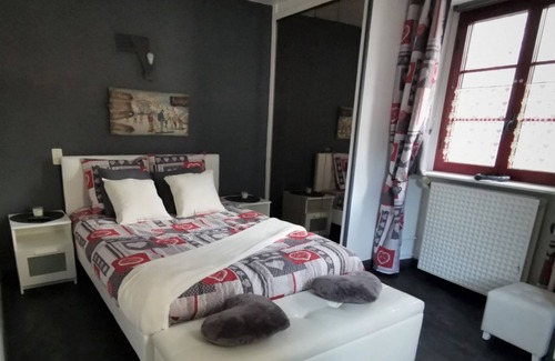 Besse-en-Chandesse Apartment | Very nice character F4 Duplex