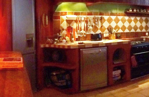 L'Isle-sur-la-Sorgue Apartment | Very nice apartment, right in the center with private garden -