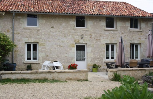 Vendeuvre-du-Poitou Cottage | Very nice gîte for 10 people 8 mins from Futuroscope