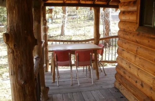 Payson Cabin | Very Private Horse Friendly Dog Friendly Cabin in the Pines