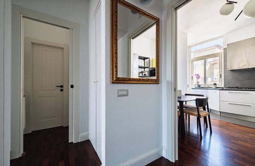 Arenella Apartment | Via Domenico Fontana 81