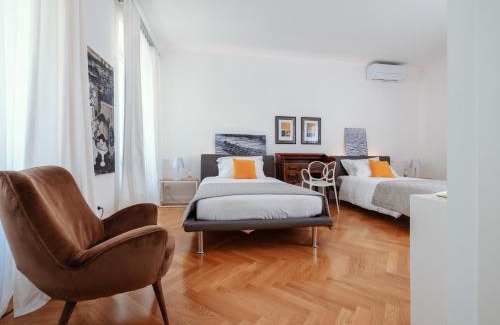 Trieste Old Town House | ViandanteHome, Luxury Rooms